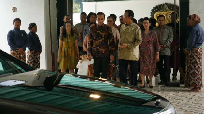 Lebaran di Yogya, Jokowi silaturahmi ke Sultan HB X