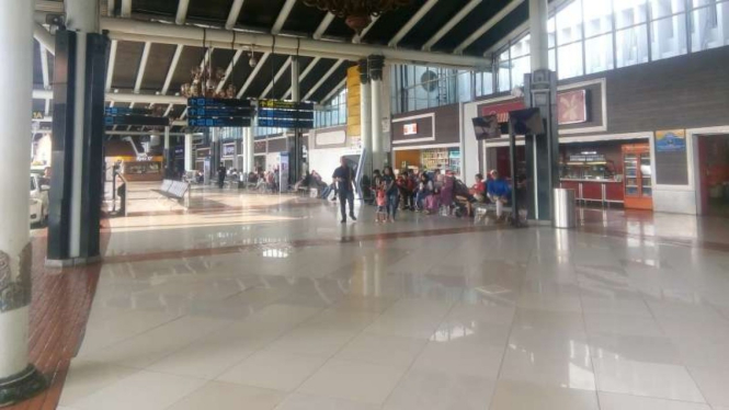 Suasana lengang di Bandara Soekarno-Hatta, Minggu pagi 9 Juni 2019. Sehari sebelumnya, jumlah calon penumpang di bandara itu sebanyak 141.837 orang.