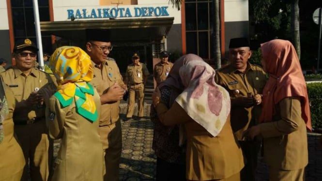 Wali Kota Depok, Mohammad Idris saat apel halal bi halal.