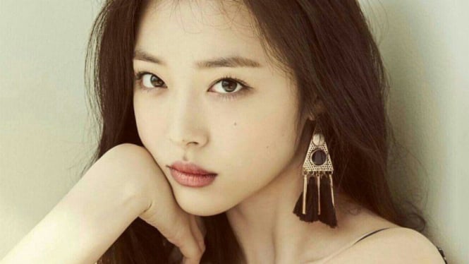 Sulli.