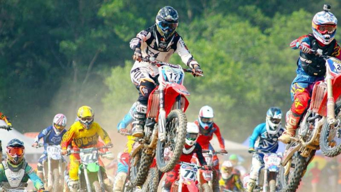 Ilustrasi balap motocross