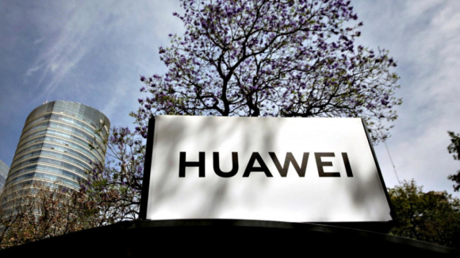 Siap Saingi Android, Hongmeng Milik Huawei Sudah Didaftarkan di 9 Negara. (FOTO: Reuters/Daniel Becerril).