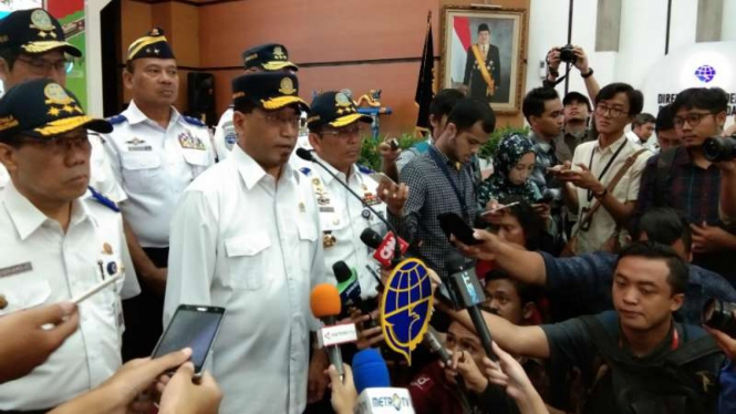 Menteri Perhubungan Budi Karya Sumadi saat menutup posko mudik Kementerian Perhubungan di Jakarta, Jumat, 14 Juni 2019.