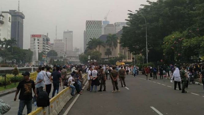 Lapangan Golf Pondok Indah Digeruduk Massa, Ada Apa?