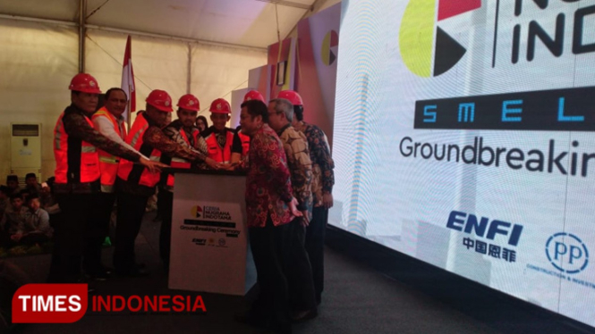 Acara groundbreaking fasilitas pemurnian (smelter) feronikel PT Ceria Nugraha Indotama (CNI) di Kecamatan Wolo, Kabupaten Kolaka, Sulawesi Tenggara, Sabtu (15/6/2019). (FOTO: CNI For TIMES Indonesia)