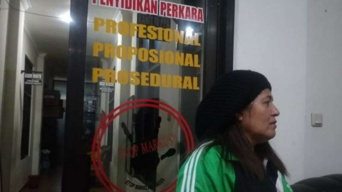 Wanita yang meninju pasangannya hingga tewas