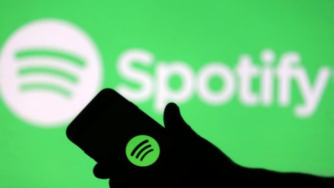 Ini Cara Spotify Gantikan Siaran Radio di Mobil. (FOTO: Reuters/Dado Ruvic).