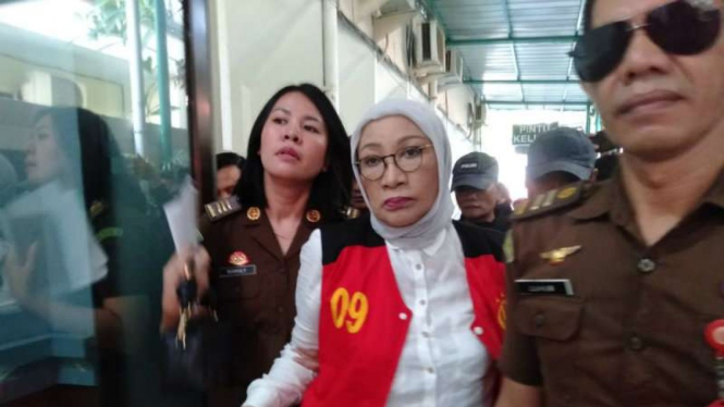 Ratna Sarumpaet di Pengadilan Negeri Jakarta Selatan