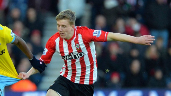 Bek Southampton, Matt Targett jadi rebutan Liverpool dan Arsenal