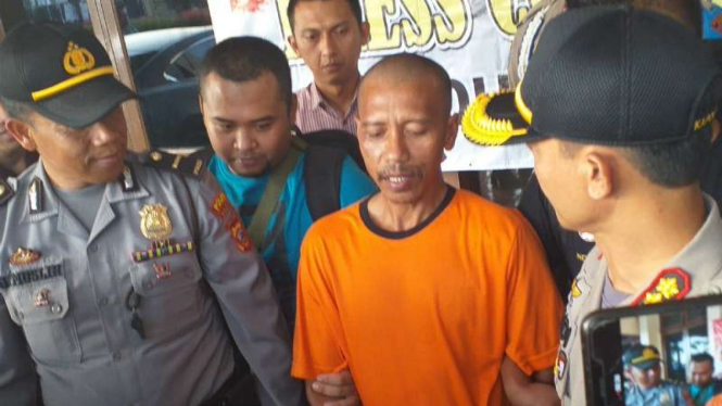 Hamdani, pria yang mengaku menjabat menteri perindustrian Negara Islam Indonesia, saat ditemui setelah ditahan di Markas Kepolisian Resor Garut, Rabu, 19 Juni 2019.