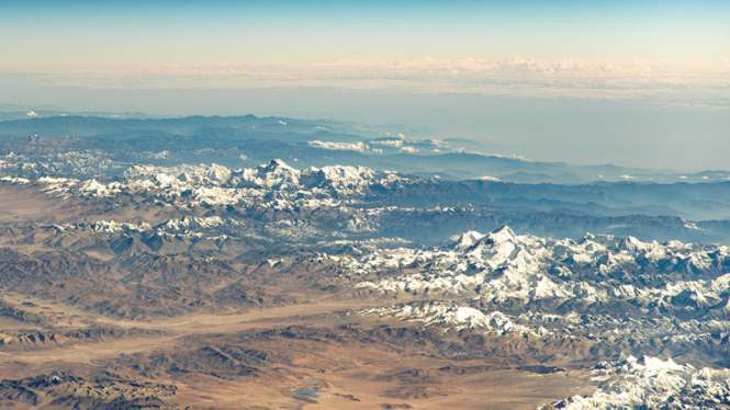 Pemandangan Pegunungan Himalaya dilihat dari Stasiun Antariksa Internasional. - NASA