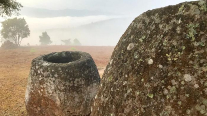 Tim arkeolog Australia berhasil memetakan 15 lokasi baru penemuan kendi baru raksasa di Laos.