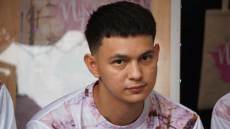 Detik-detik Marcell Darwin Setor Hafalan Surat Pendek ke Istri, Aksinya Banjir Pujian:&nbsp;Keren!