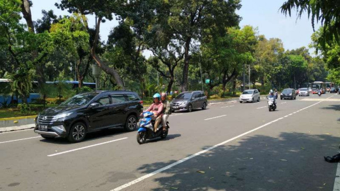 Jalan Medan Merdeka Barat, Jakarta dibuka kembali, Selasa, 25 Juni 2019.