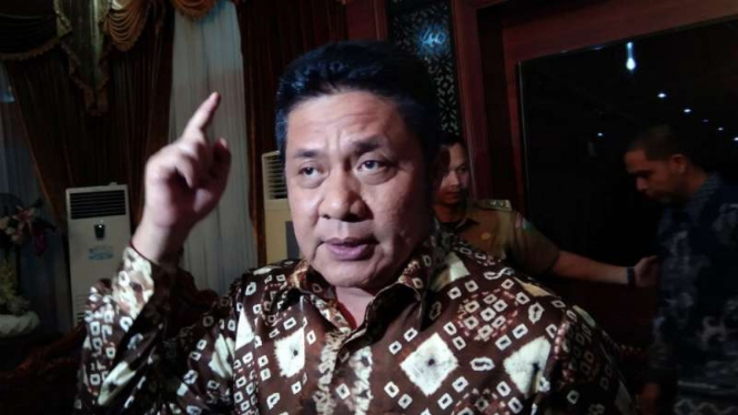  Gubernur Sumatera Selatan, Herman Deru.