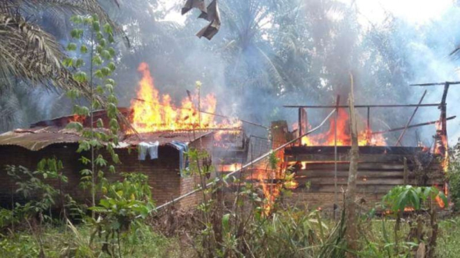 Rumah Terbakar di Kabupaten Langkat.