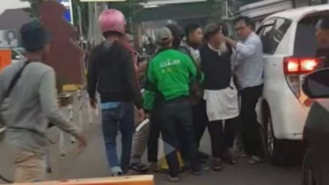 Polda Jawa Barat tangkap terduga teroris 