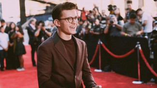 Tom Holland Ingin Spider-Man dan Hulk Kolaborasi di Film Selanjutnya
