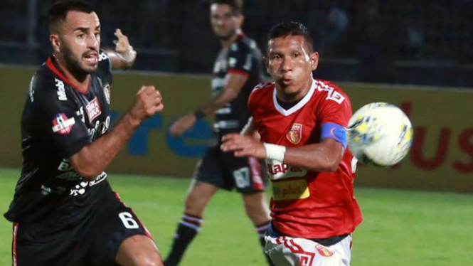 Bali United saat menghadapi Perseru Badak Lampung FC.