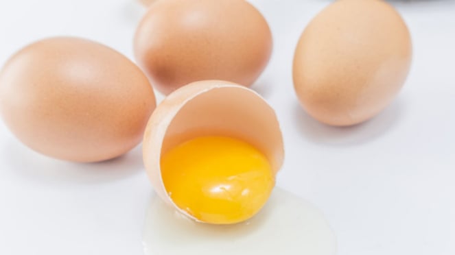 Telur ayam/kuning telur.