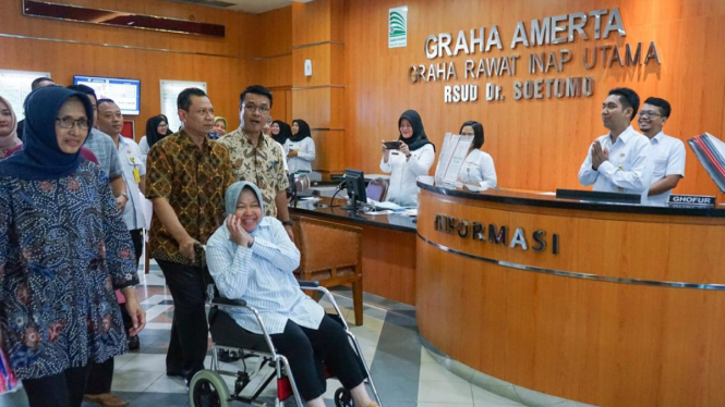 Wali Kota Surabaya Tri Rismaharini sudah keluar dari RS