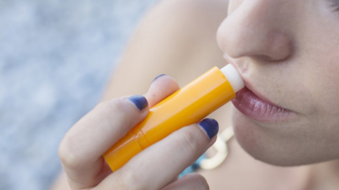 Ilustrasi lip balm.