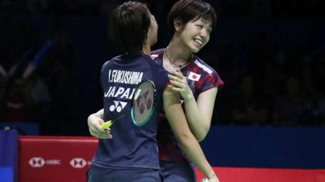 Yuki Fukushima/Sayaka Hirota saat juarai Indonesia Open 2018.