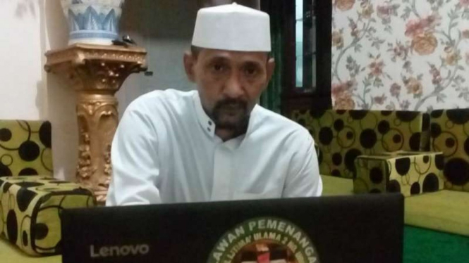 Pimpinan Pusat Front Pembela Islam (FPI), Habib Idrus Algadri.