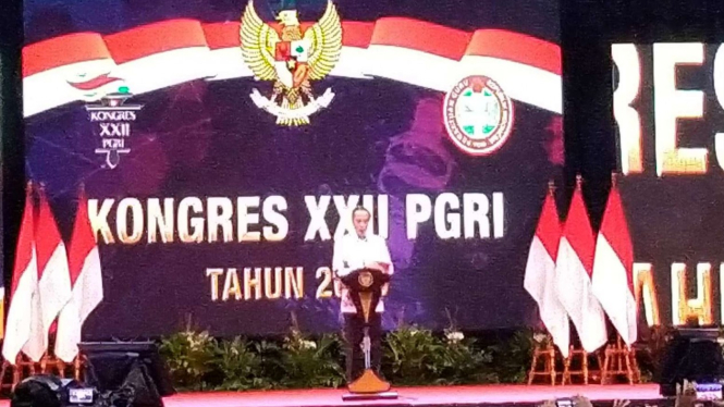 Presiden Joko Widodo di Kongres XXII PGRI.