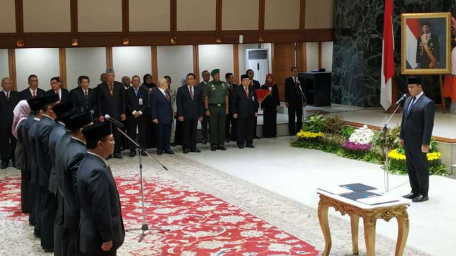Gubernur DKI Jakarta Anies Baswedan melantik 15 pejabat Pemprov DKI.