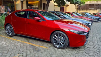 Mau Tahu Perbedaan Mazda3 Sedan dan Hatchback Terbaru? Ini Daftarnya