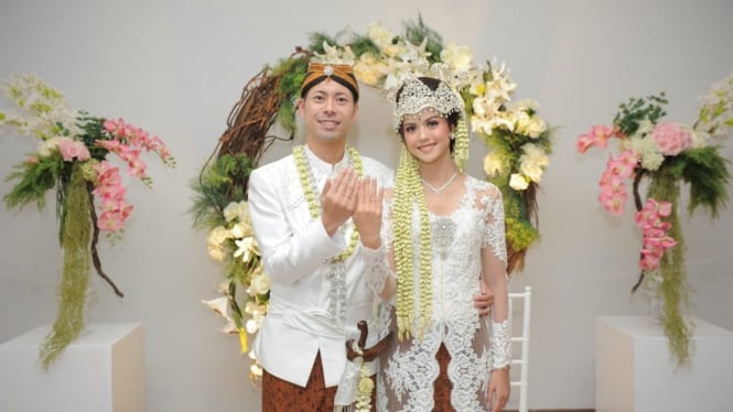 Akira Kimura dan Diasta Priswarini