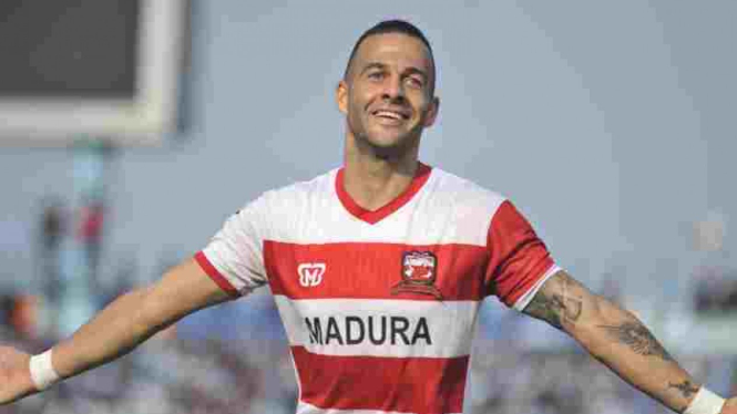 Striker Madura United, Aleksandar Rakic.