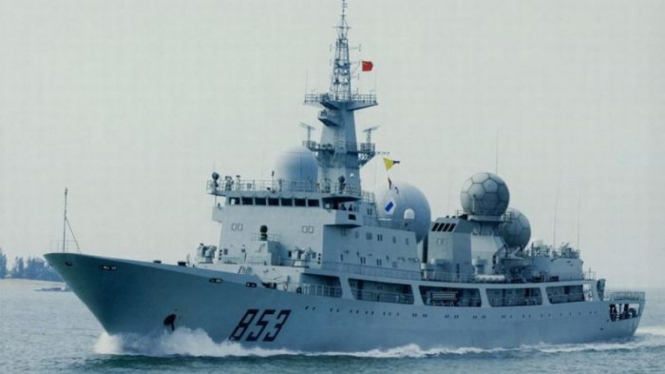 Kapal mata-mata China tipe Dongdiao 815G.