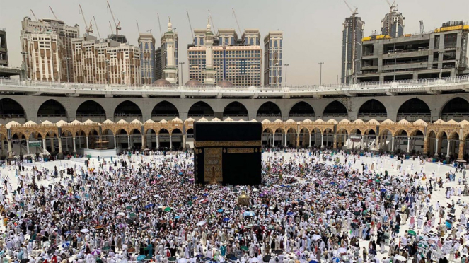 Shalat Jumat di Masjidil Haram