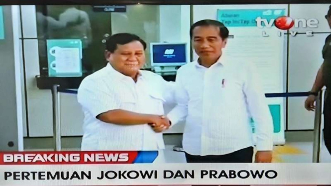Jokowi dan Prabowo di Stasiun MRT Lebak Bulus