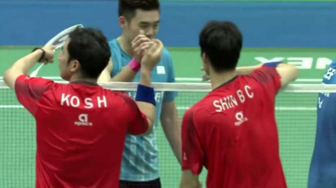 Ko Sung Hyun/Shin Baek Cheol vs Lee Yang/Wang Chi-Lin.