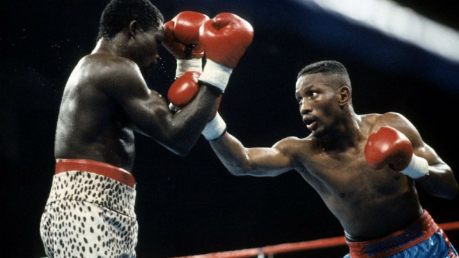 Legenda tinju dunia, Pernell Whitaker (kanan)