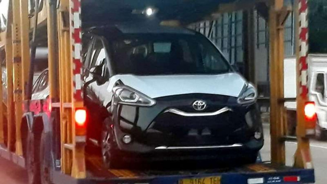 Bocoran Toyota Sienta baru