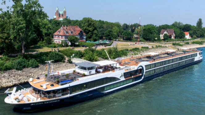 River cruises di sungai Eropa