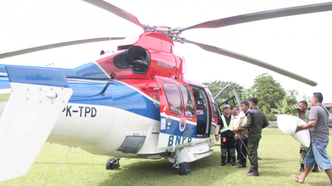 Helikopter BNPB kerahkan bantuan ke wilayah terdampak gempa di Halmahera Selatan