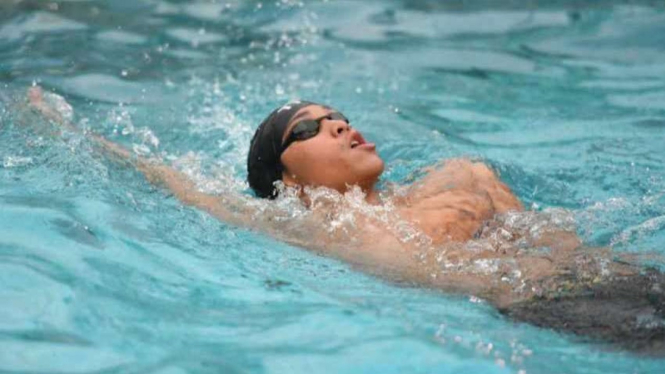 Perenang Farrel Armando berlaga di Indonesia Open Aquatic Championship 2019.