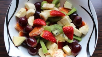 Cara Membuat Salad Buah yang Mudah dan Menyehatkan