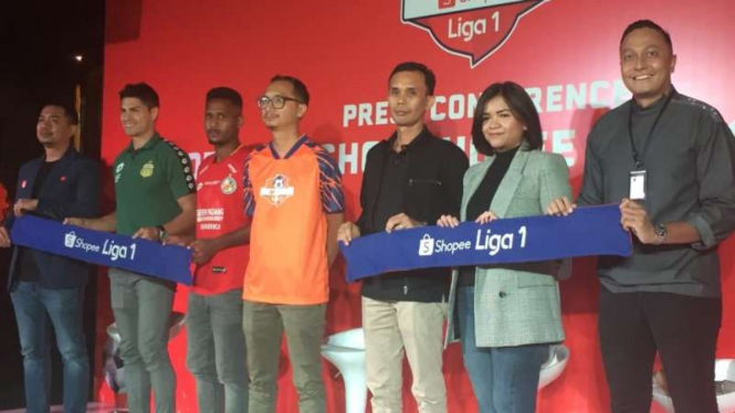 Konfrensi pers launching jersey resmi tim Liga 1