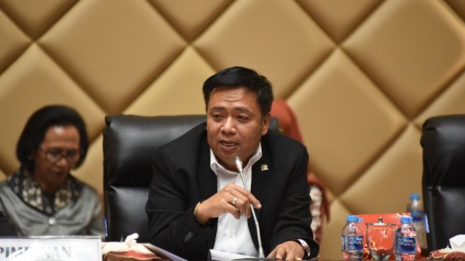 Ketua Komisi V DPR RI Lasarus