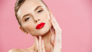 Consejos sobre cómo utilizar correctamente la crema de labios, antes y durante su uso