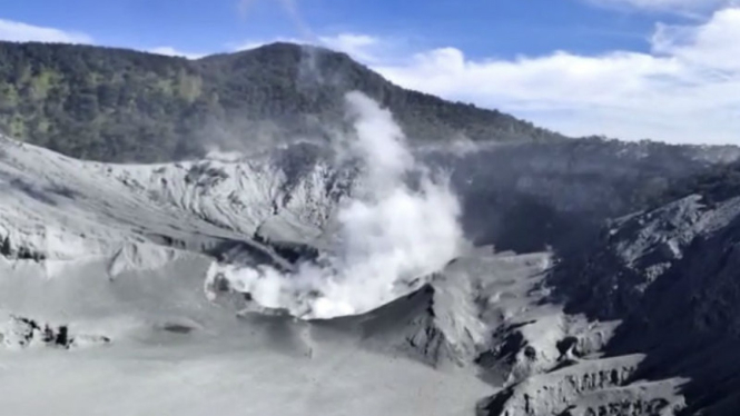 Gunung Tangkuban Perahu pasca erupsi