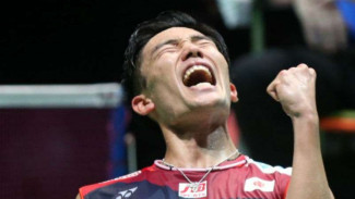 Gila, Kento Momota Kalahkan Rekor Dunia Lee Chong Wei