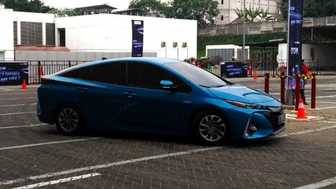 Toyota Prius PHEV