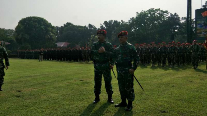 Panglima TNI Marsekal Hadi Tjahjanto dalam upacara peresmian Koopsus di lapangan Satpamwal Denma Mabes TNI, Jakarta, Selasa, 30 Juli 2019.